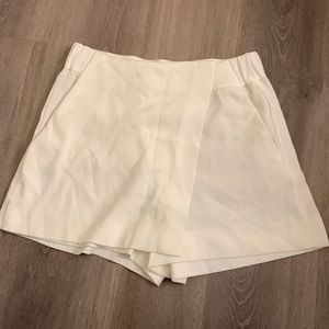 Babaton Skort